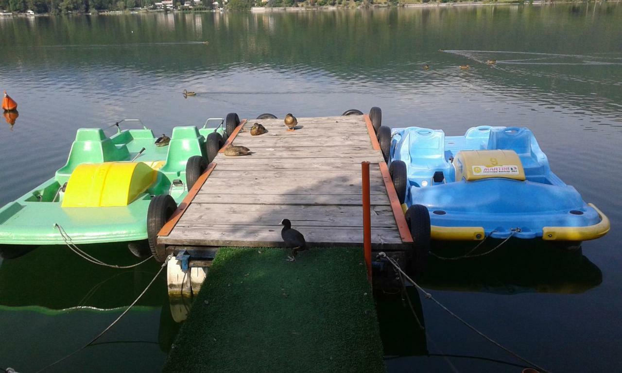 B&B In Riva Al Lago Avigliana Exterior foto